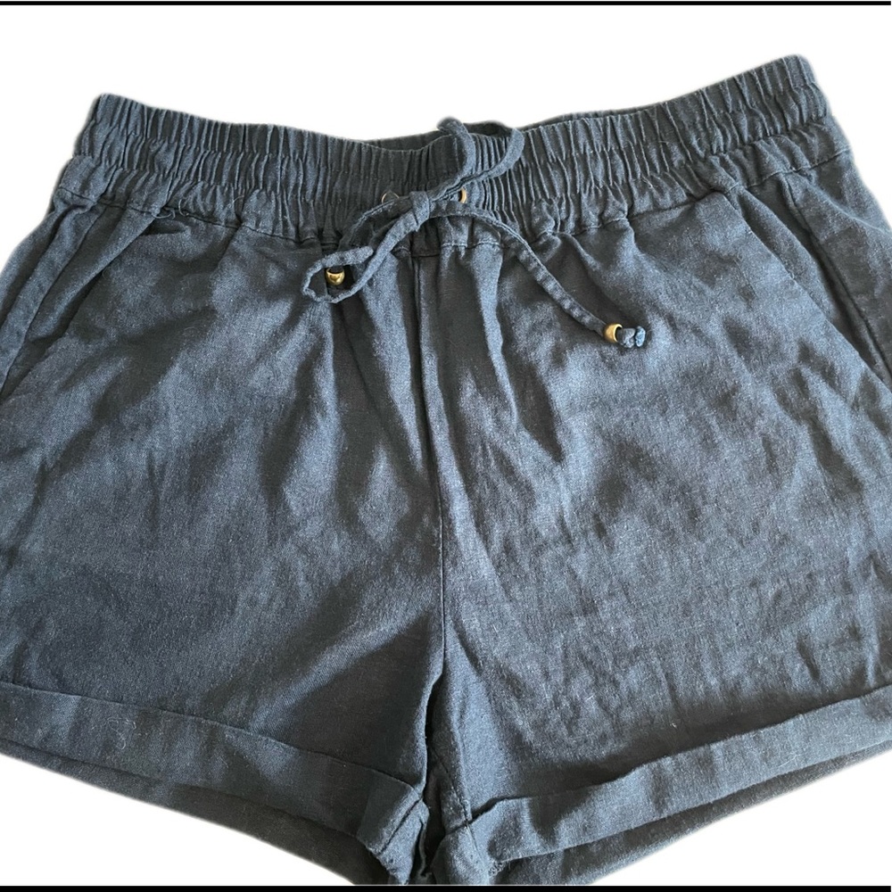 Denim Pocket Linen Shorts by Love Tree Large